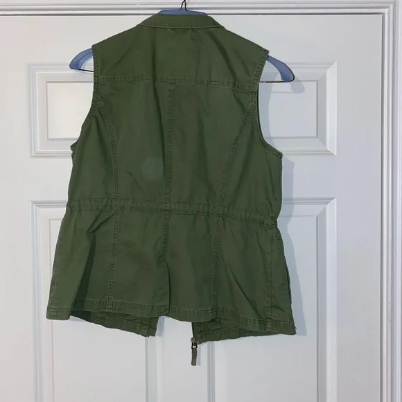 Army green vest - Picture 3 of 4